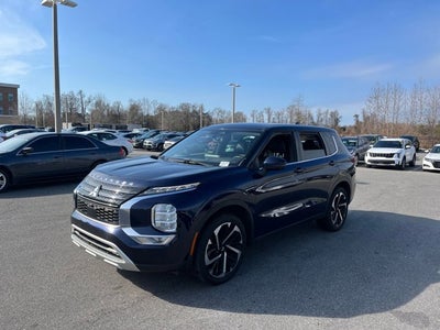 2023 Mitsubishi Outlander SE