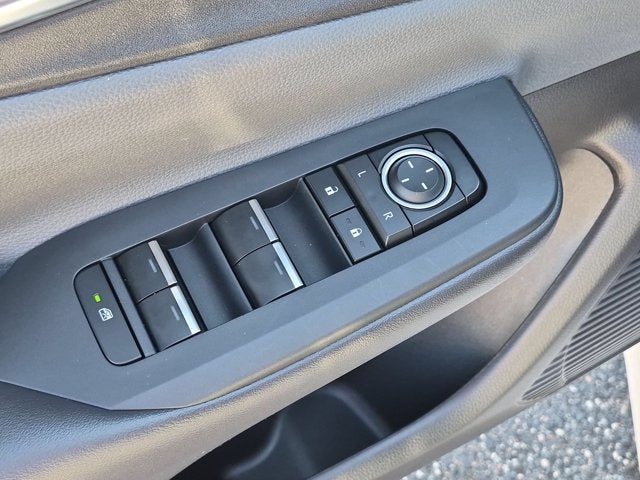 2023 Toyota Prius LE