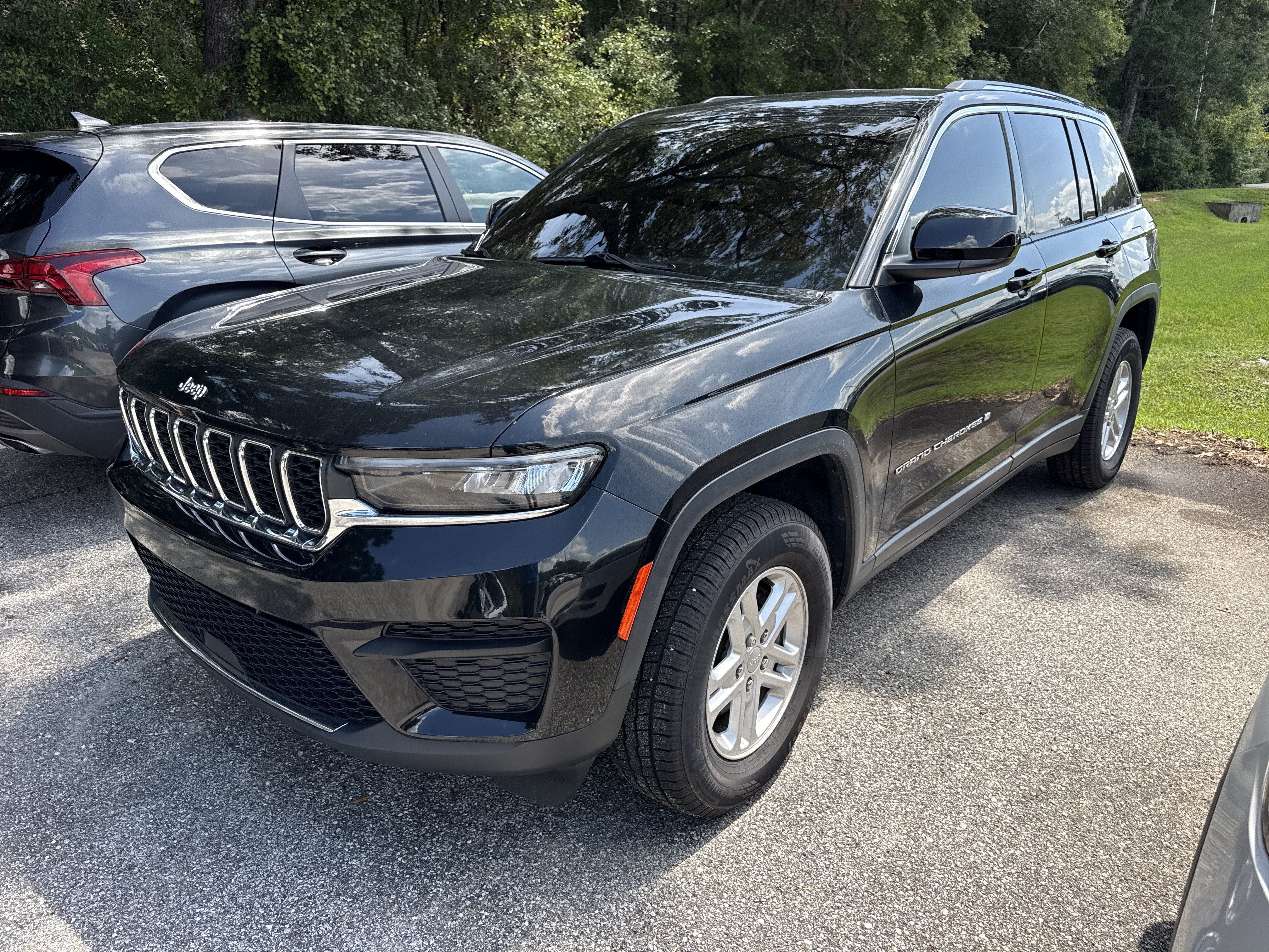 2023 Jeep Grand Cherokee Laredo