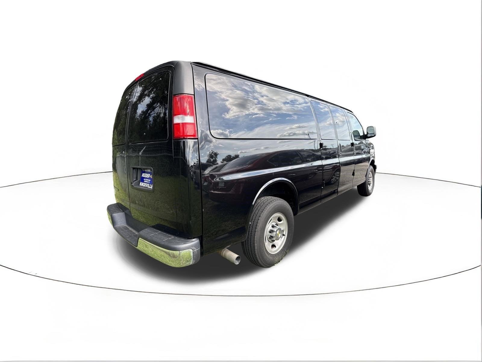2025 Chevrolet Express Passenger LT