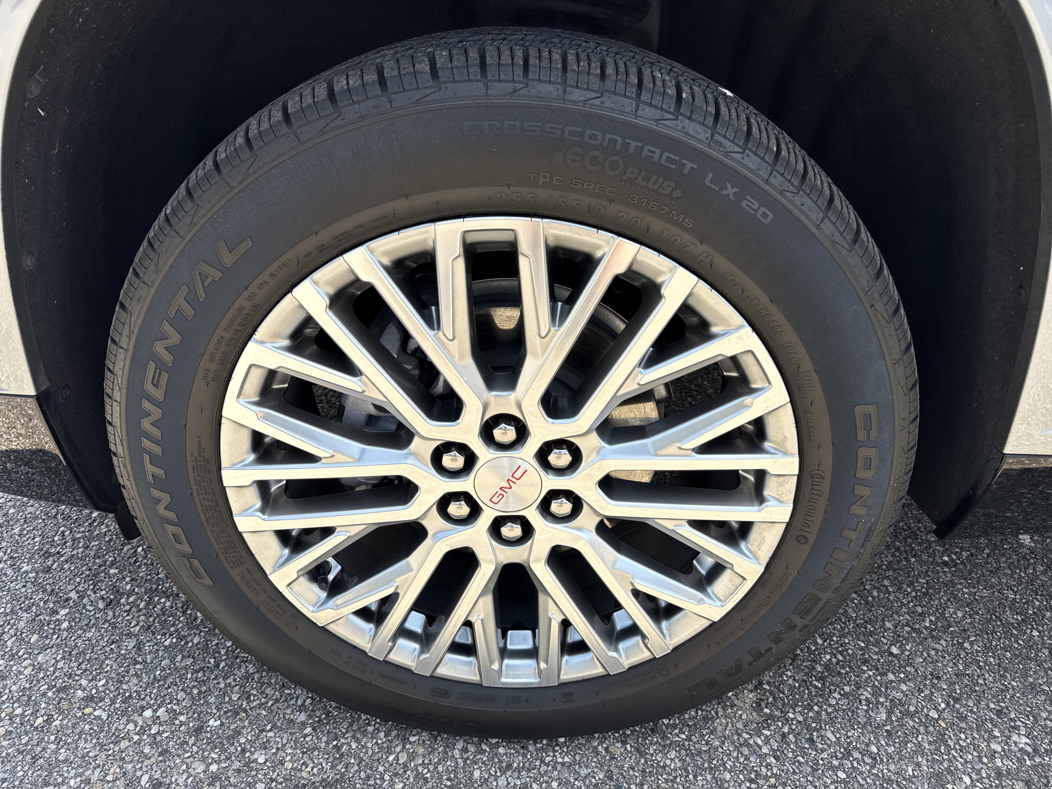 2025 GMC Acadia FWD Denali