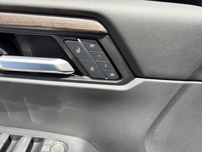 2025 GMC Acadia FWD Denali