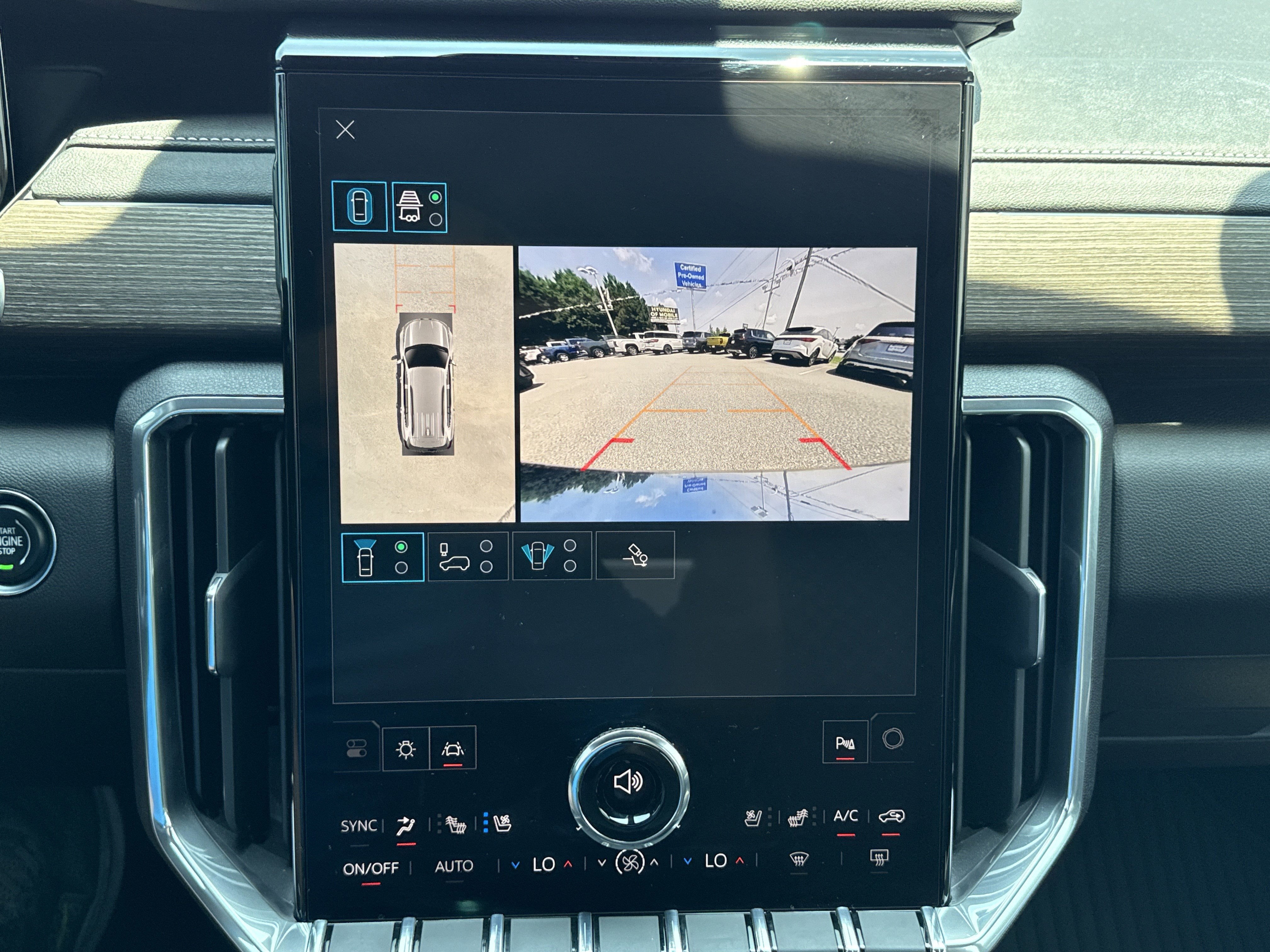 2025 GMC Acadia FWD Denali