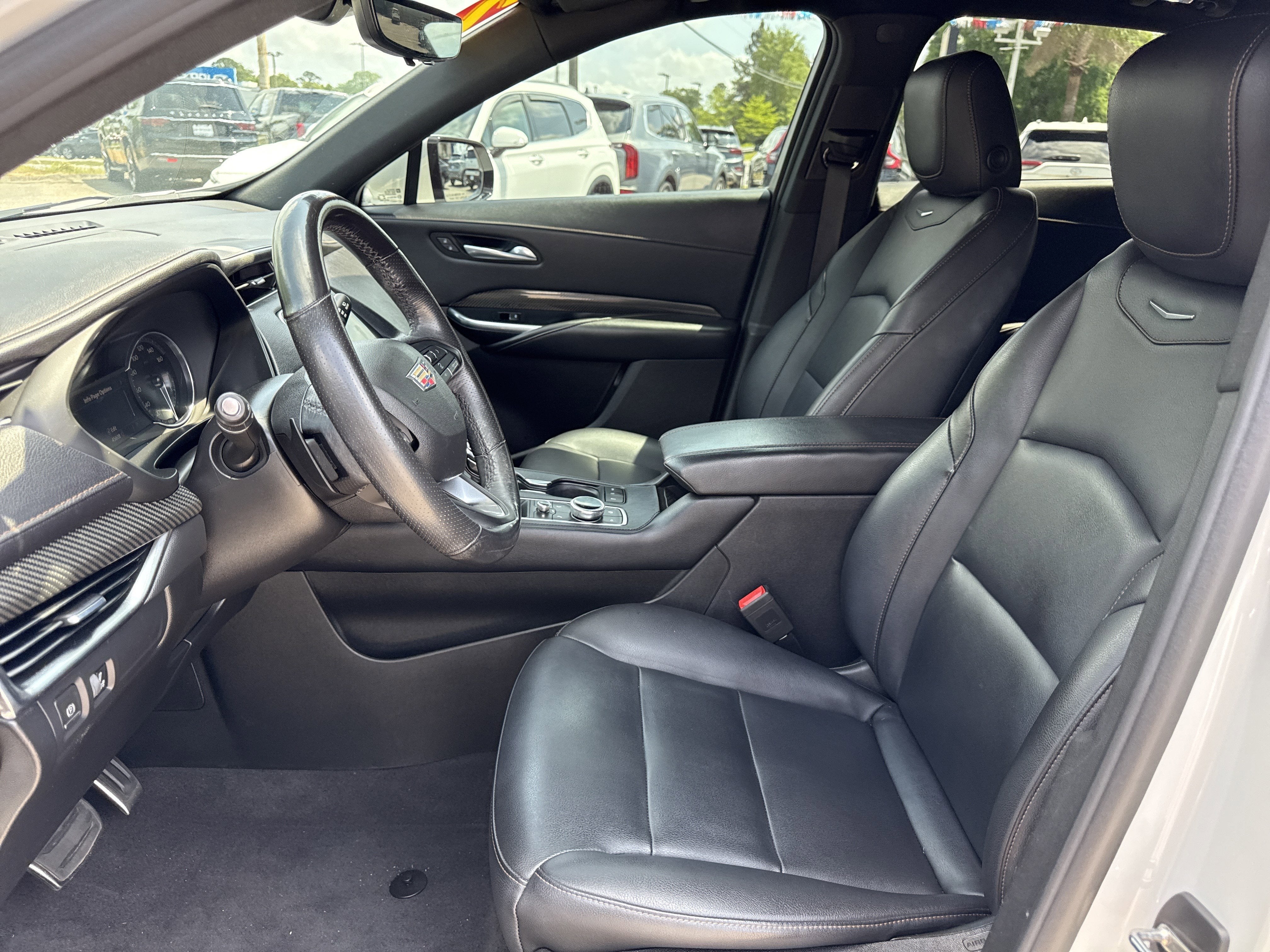 2022 Cadillac XT4 FWD Sport