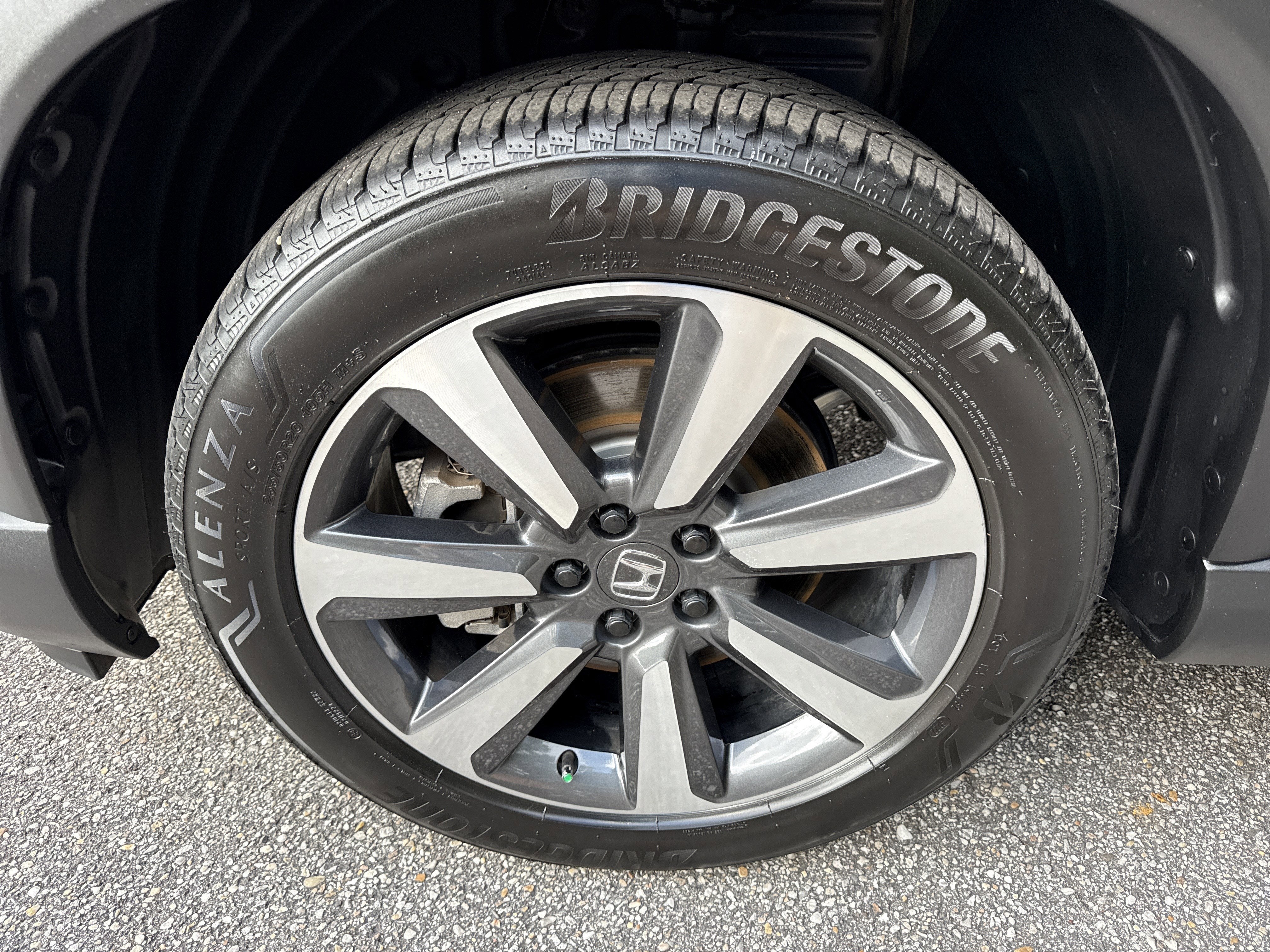 2023 Honda Pilot Touring