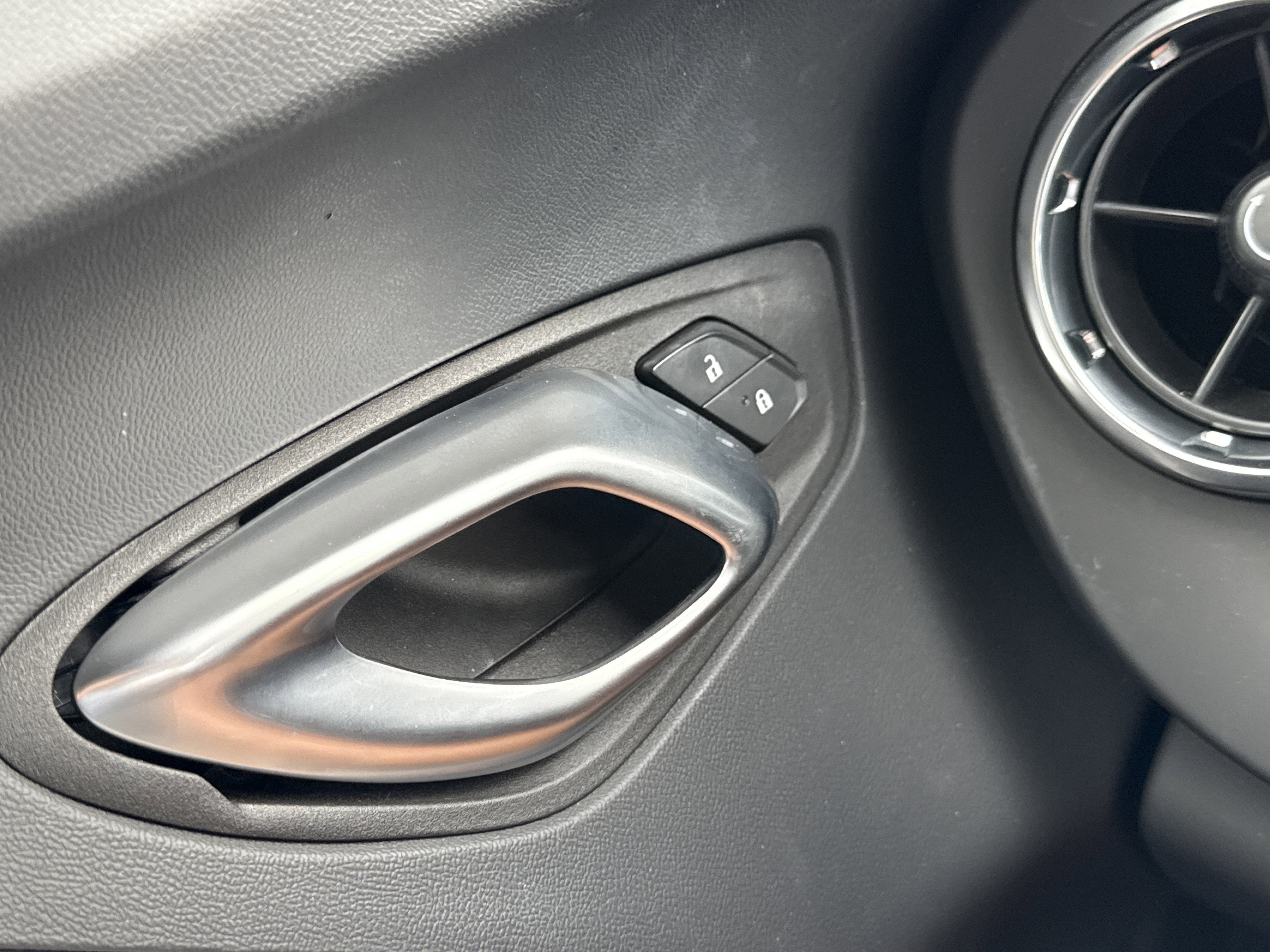 2023 Chevrolet Camaro 2LT