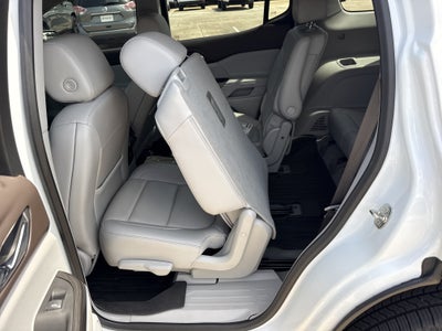 2022 GMC Acadia SLT