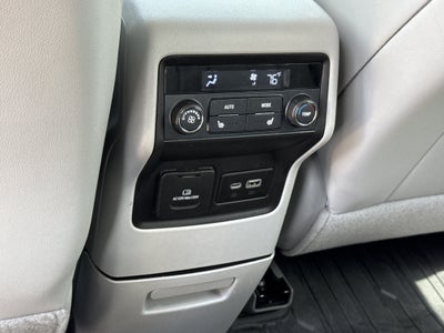 2022 GMC Acadia SLT