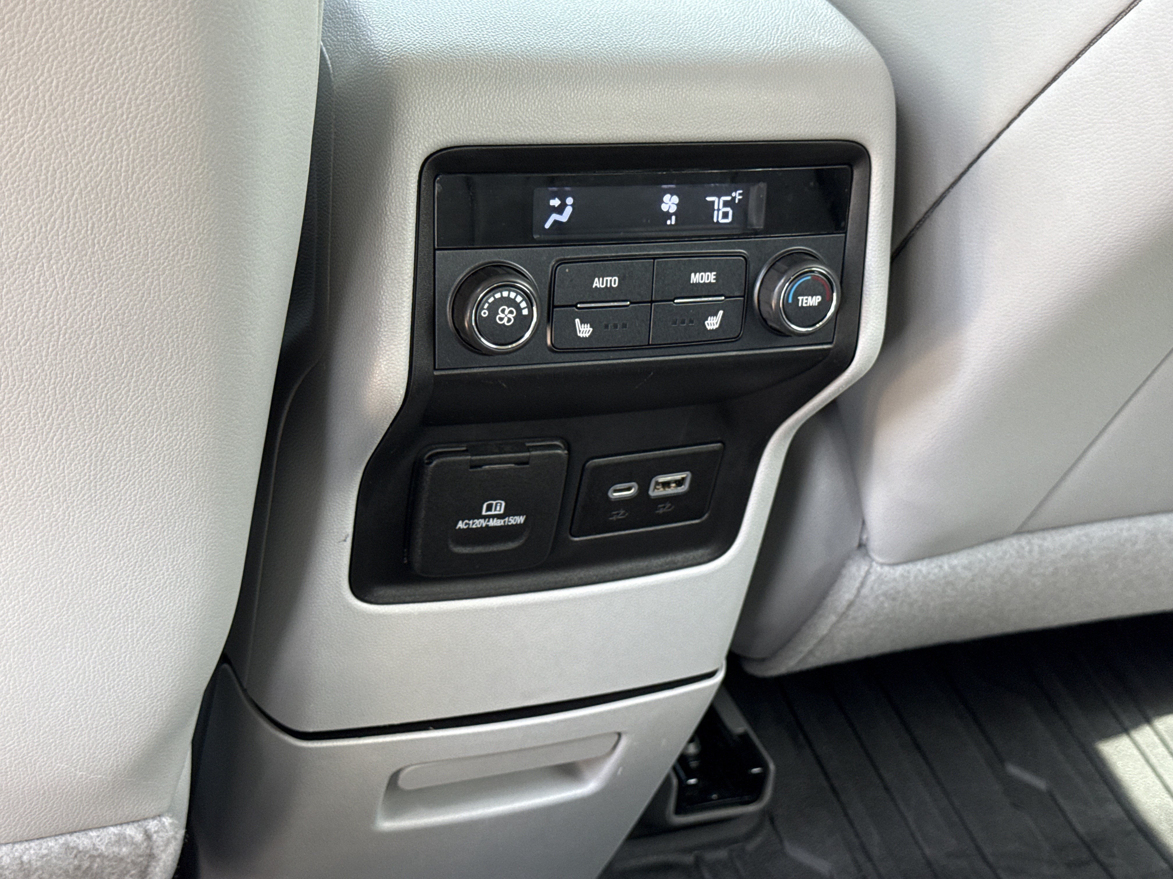2022 GMC Acadia SLT