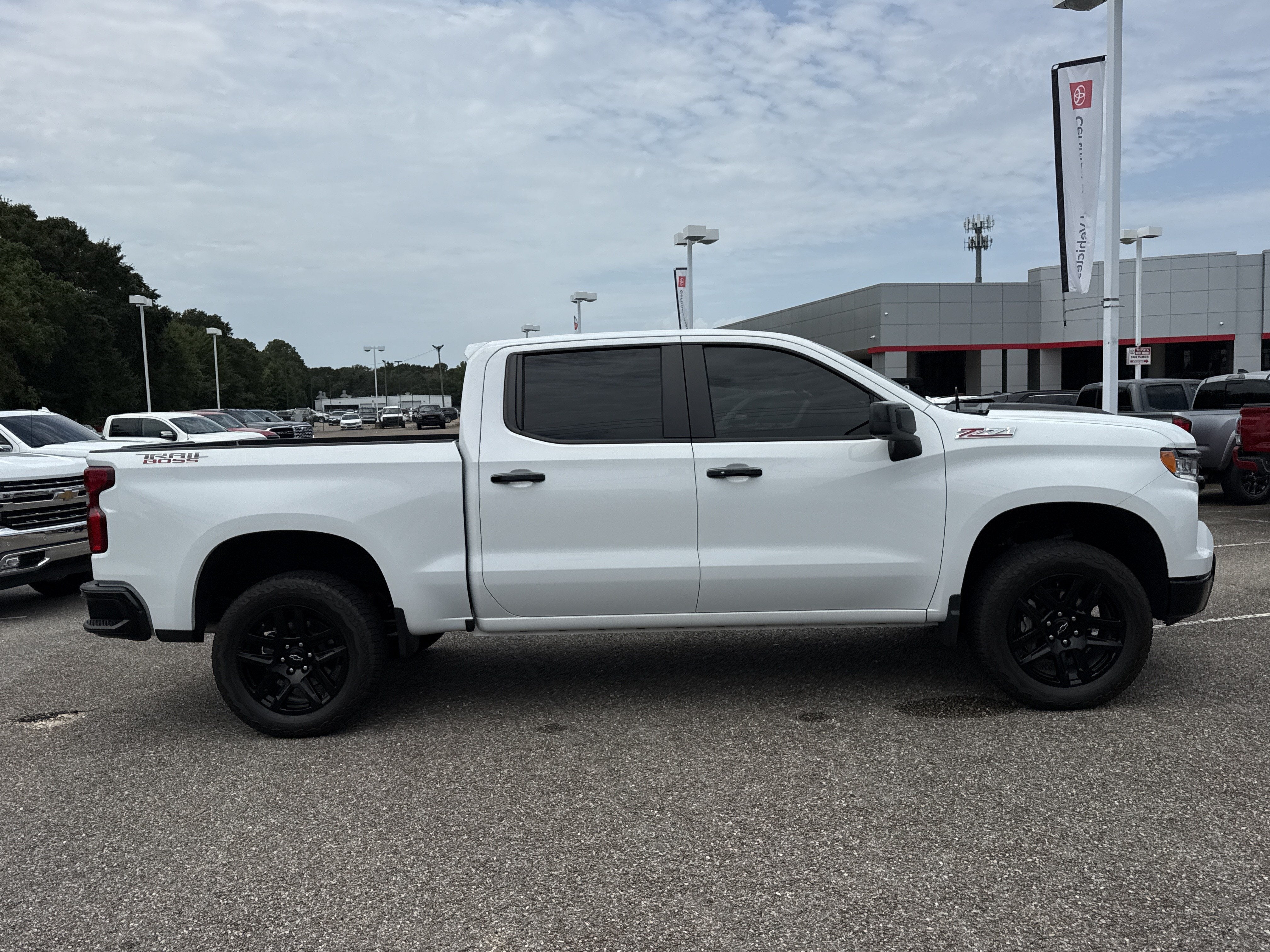 2025 Chevrolet Silverado 1500 LT Trail Boss