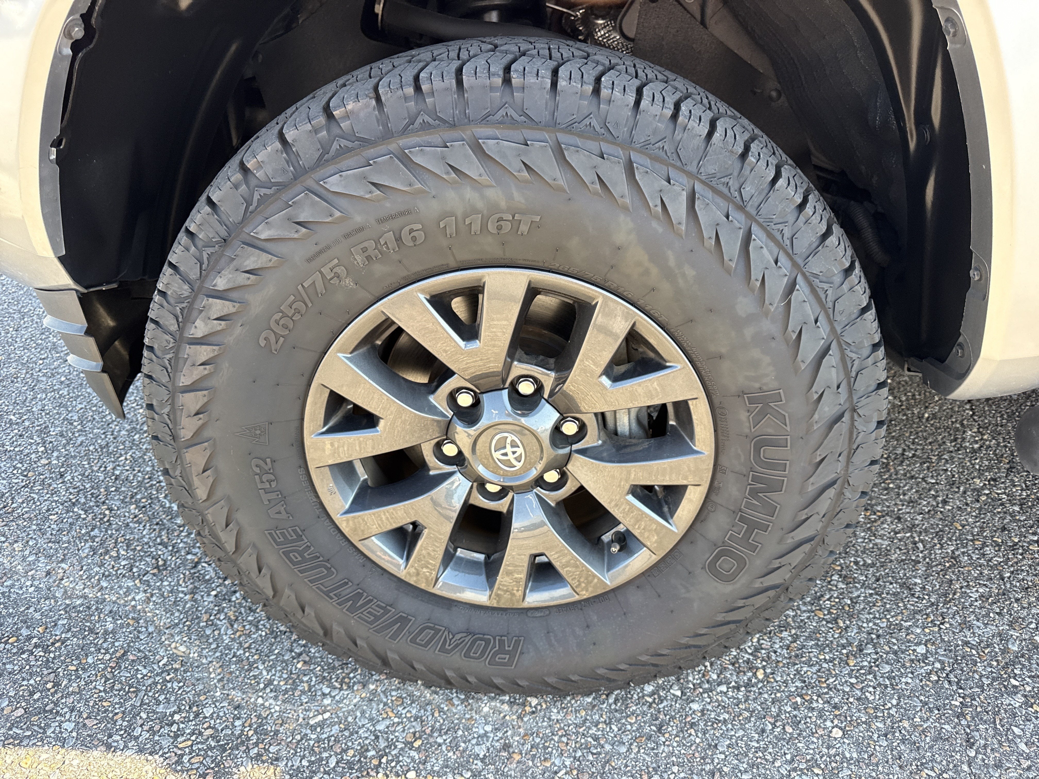 2022 Toyota Tacoma 2WD SR5