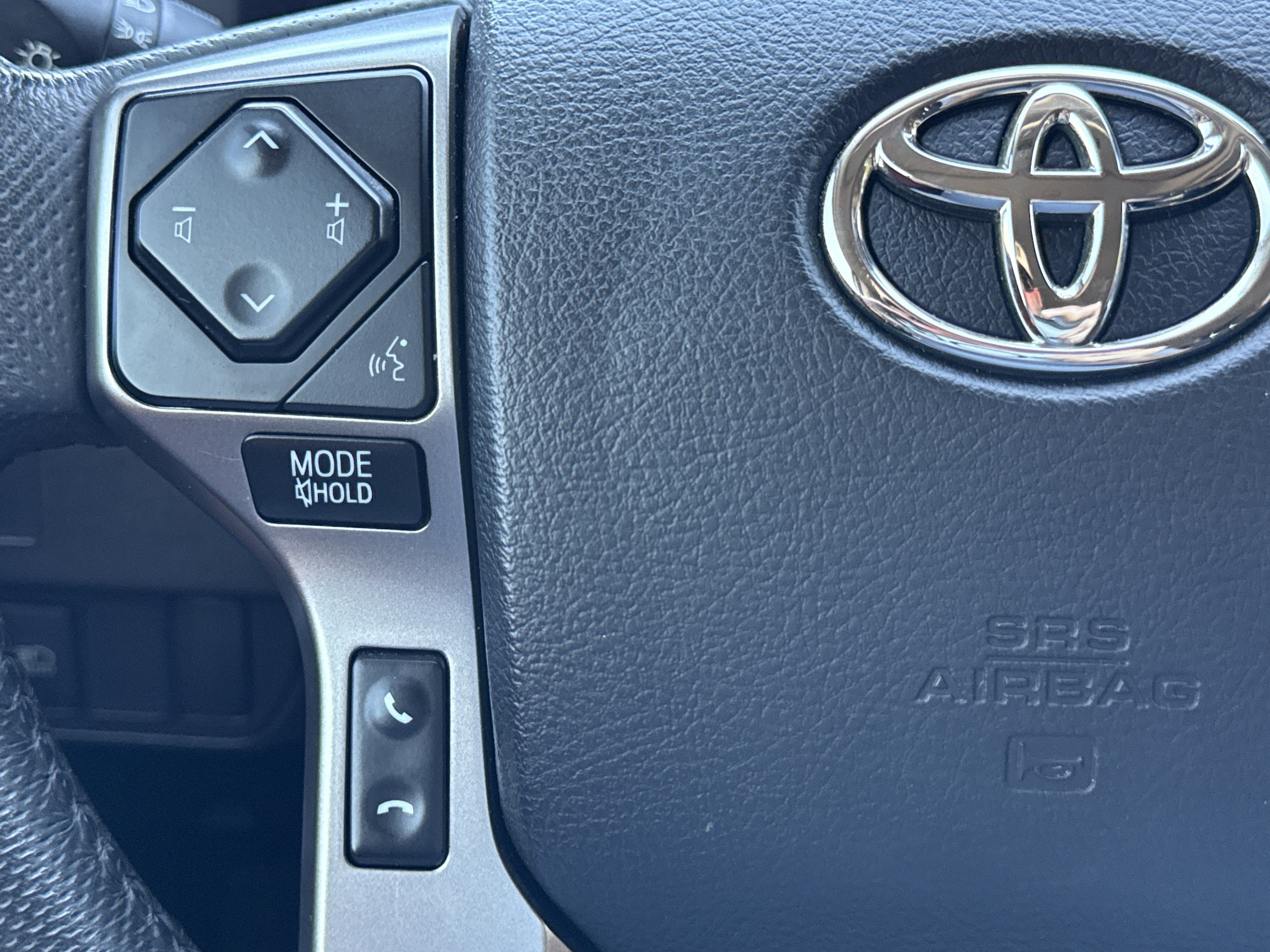 2022 Toyota Tacoma 2WD SR5