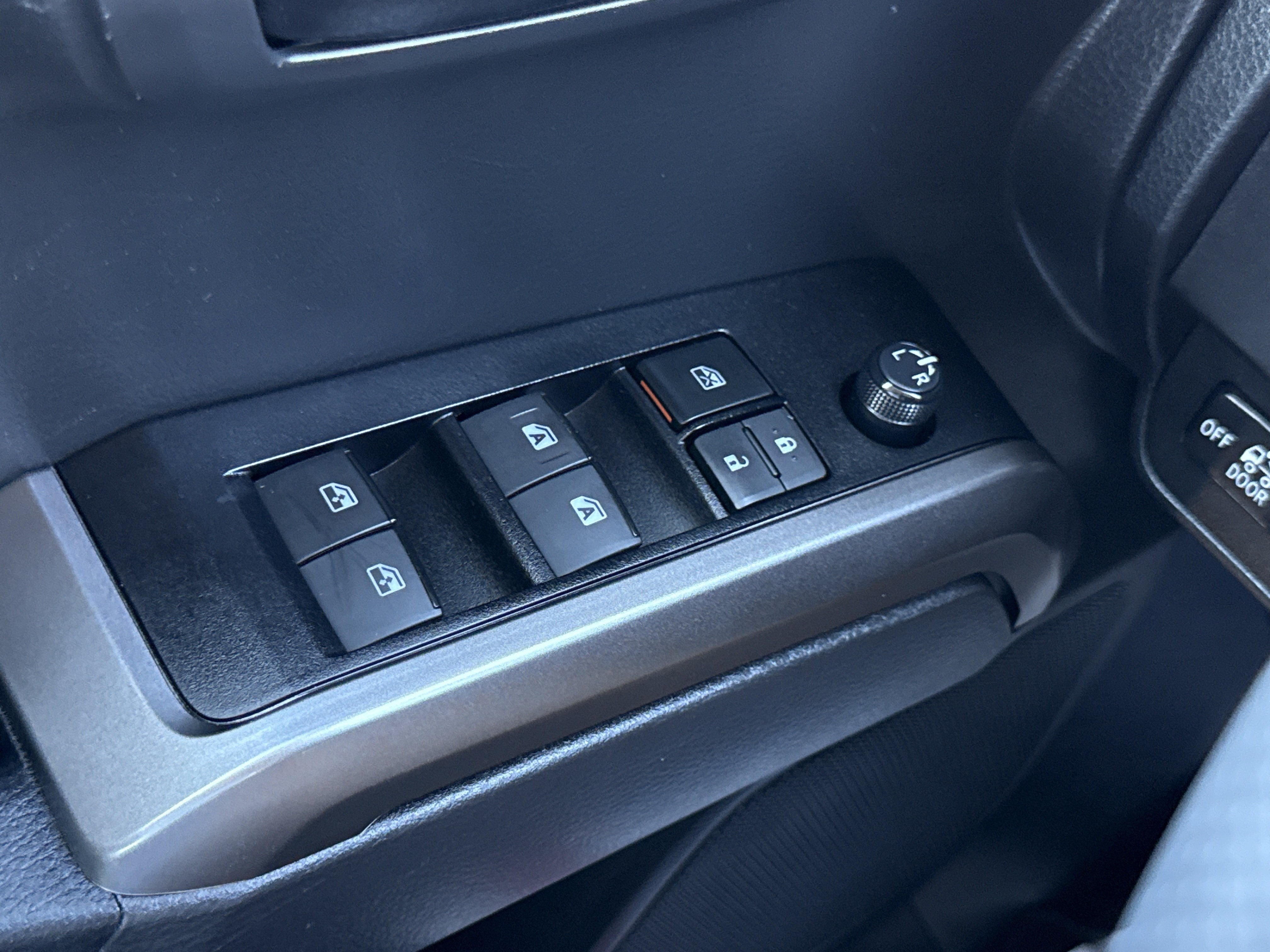 2023 Toyota Tacoma 2WD SR5