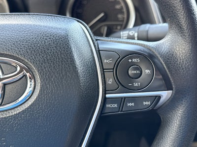 2022 Toyota Camry Hybrid LE