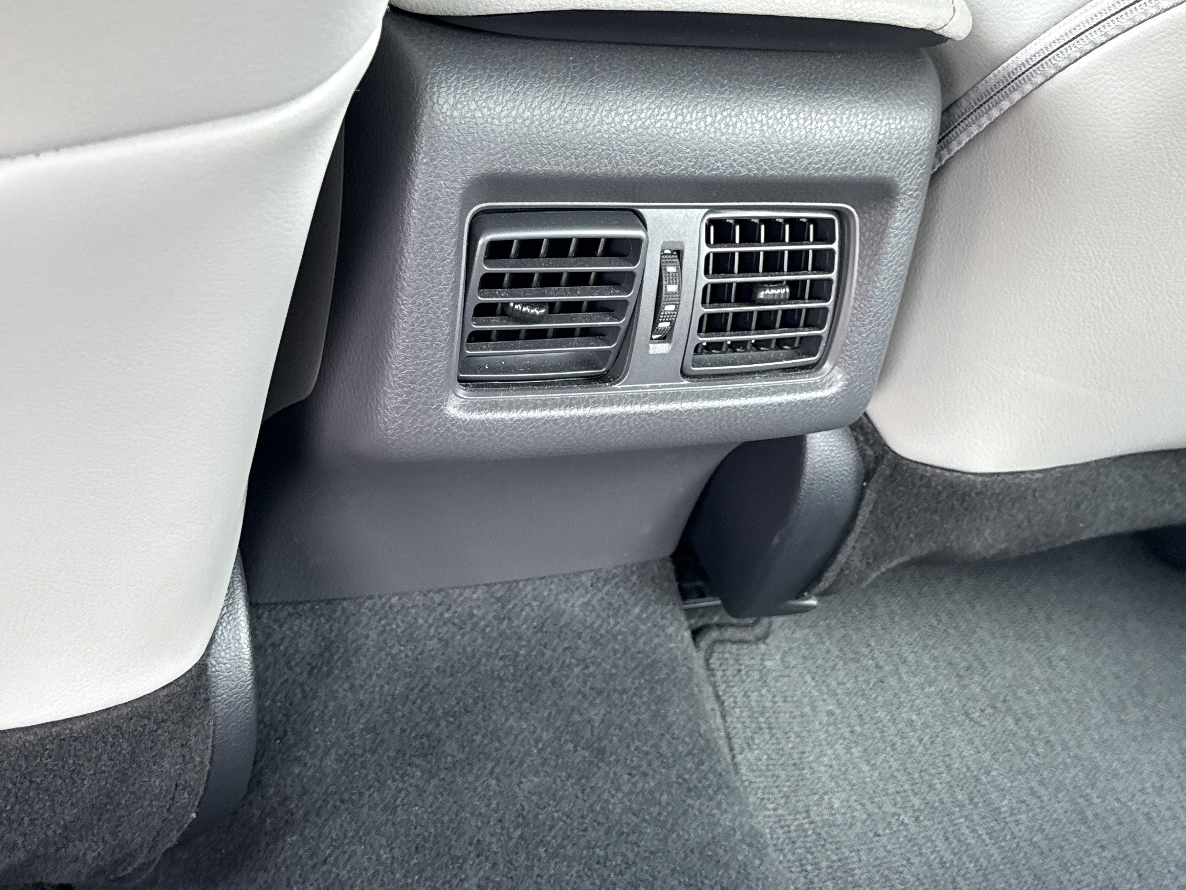 2023 Toyota Camry Hybrid XSE