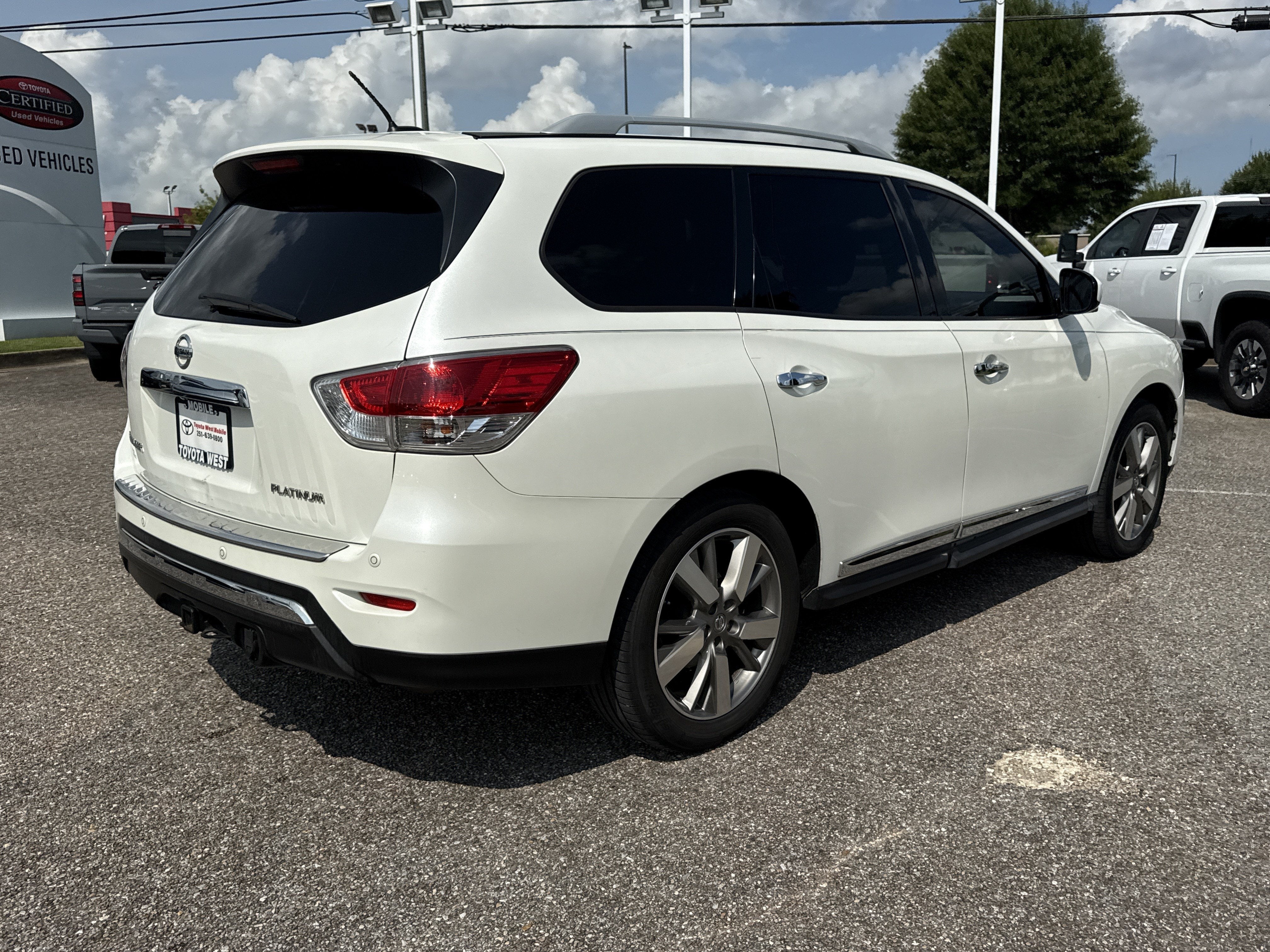 2015 Nissan Pathfinder Platinum