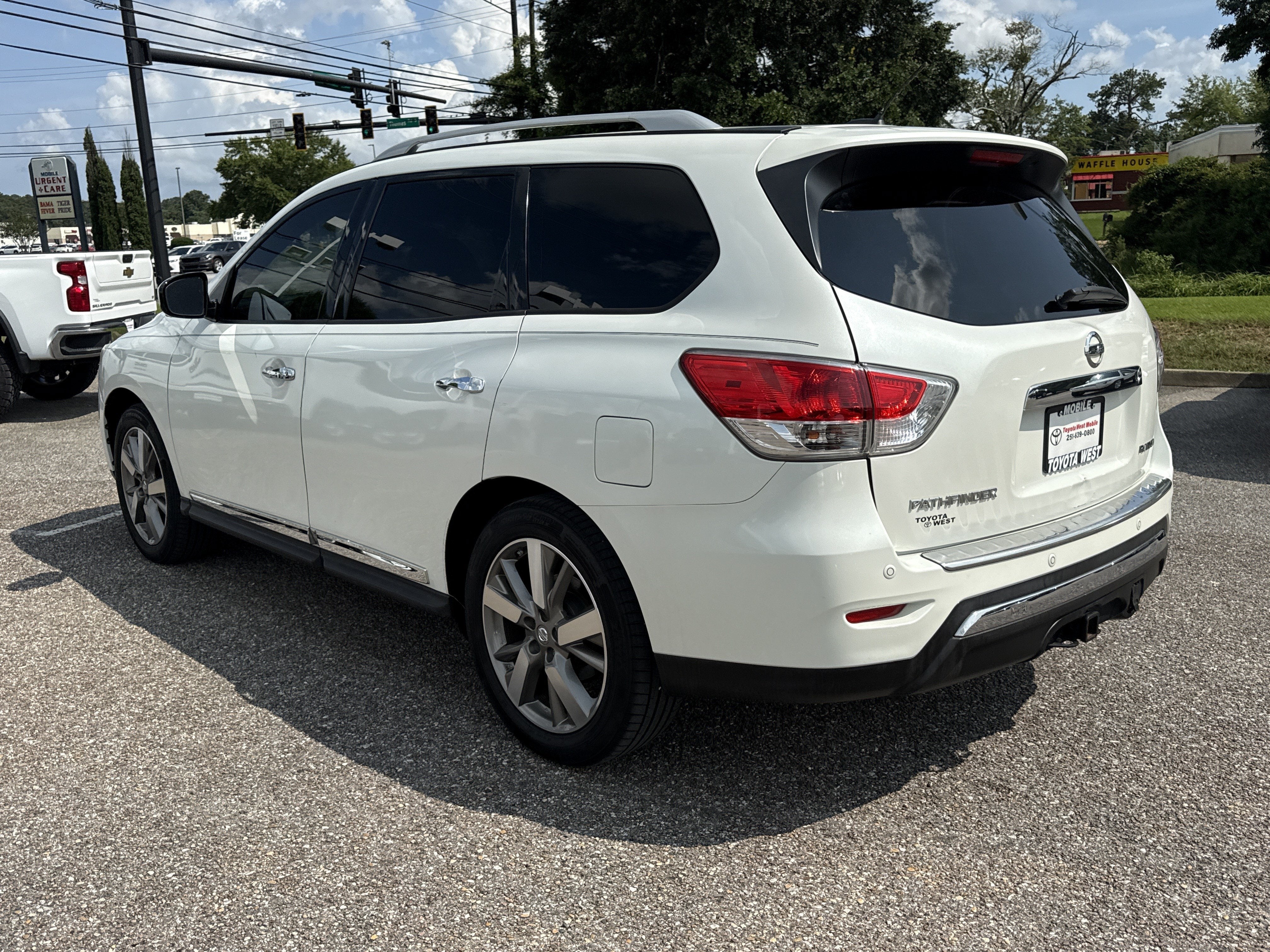 2015 Nissan Pathfinder Platinum