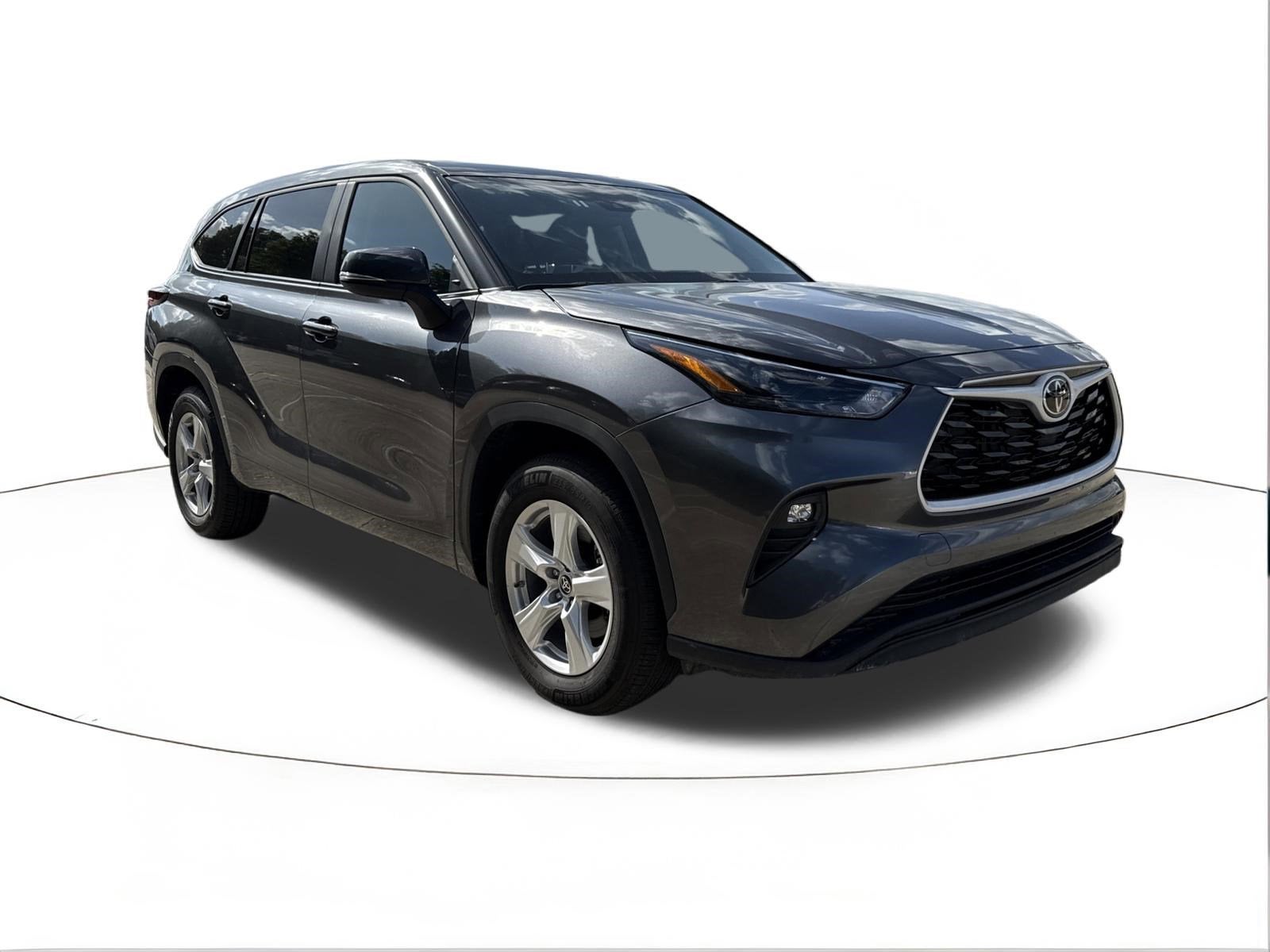 2025 Toyota Highlander LE