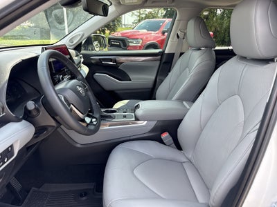 2025 Toyota Highlander Limited