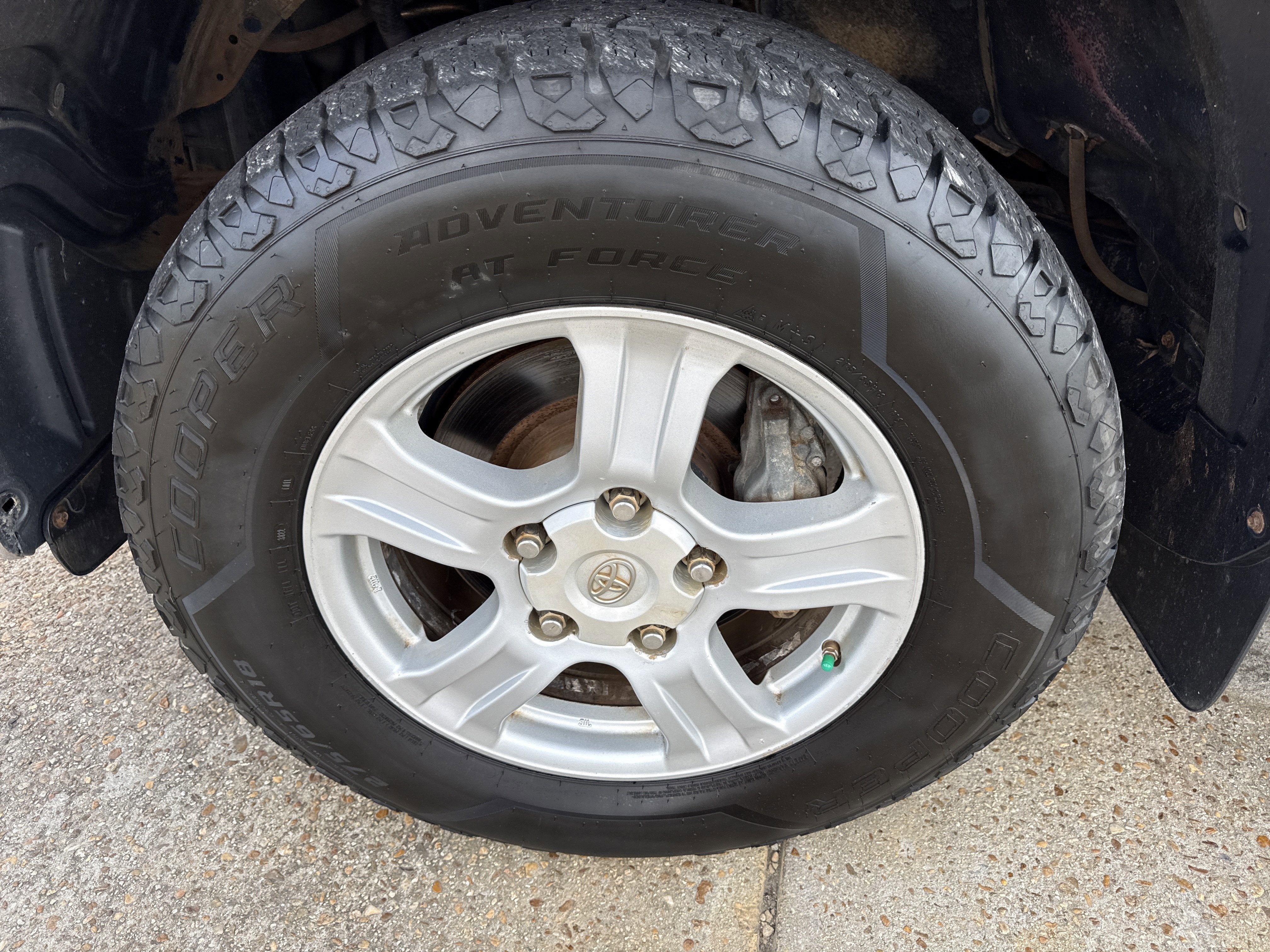 2011 Toyota Tundra 4WD Truck Grade