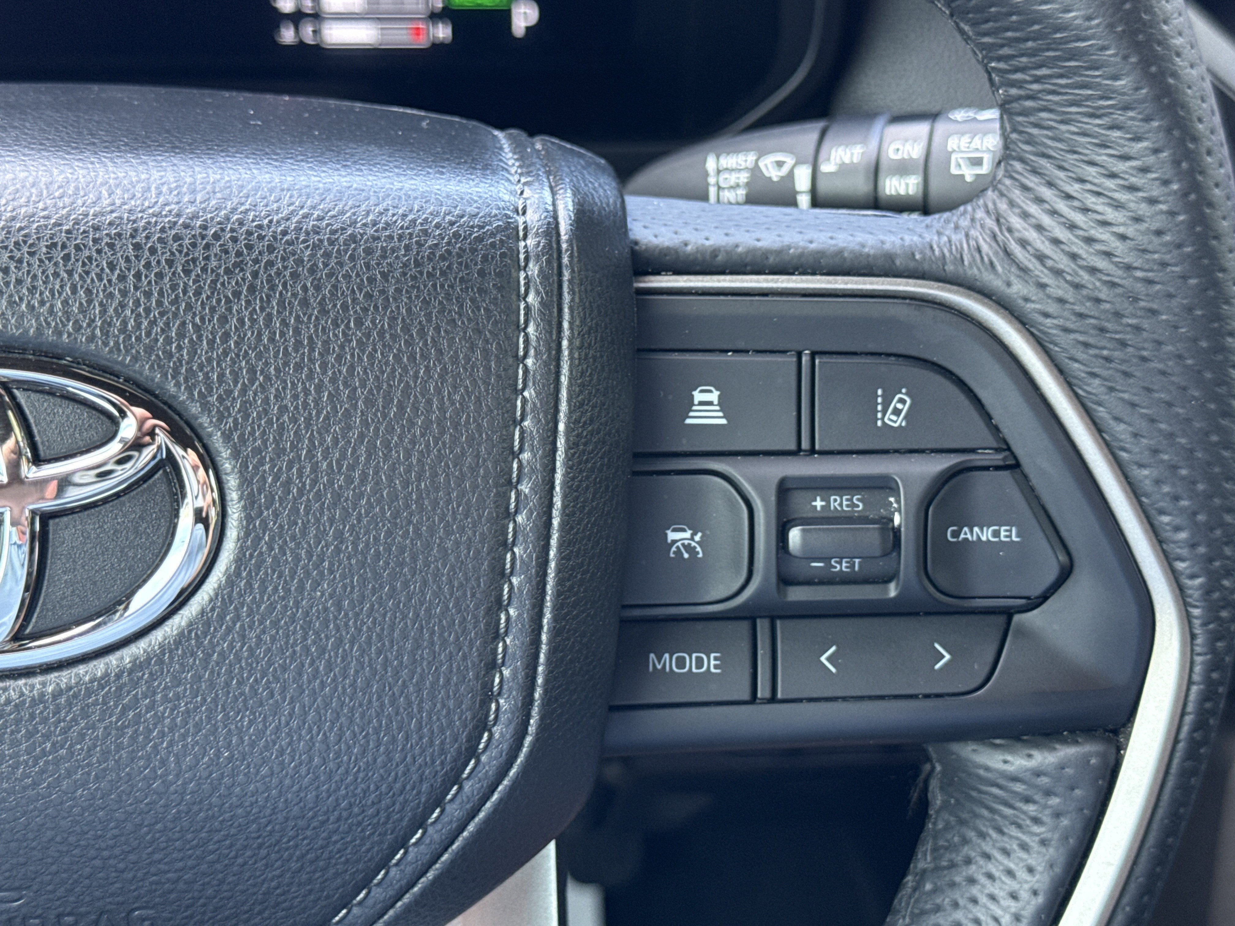 2025 Toyota Sequoia SR5