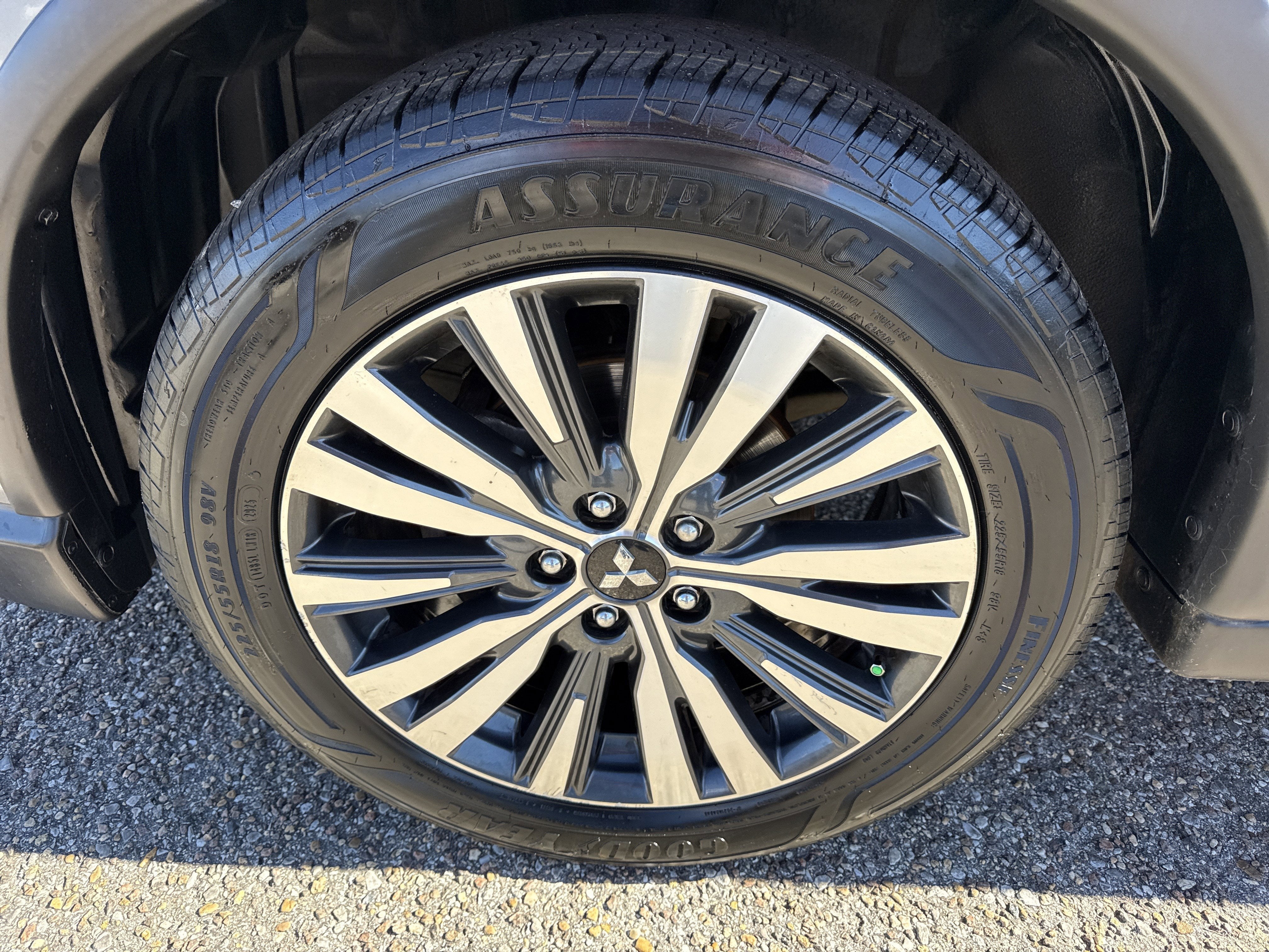 2020 Mitsubishi Outlander ES