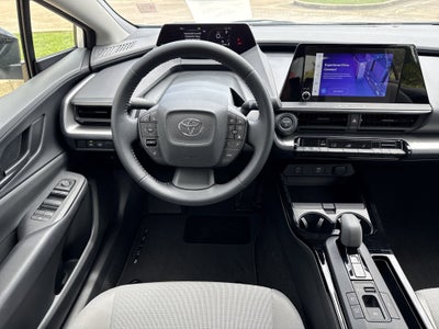 2025 Toyota Prius LE