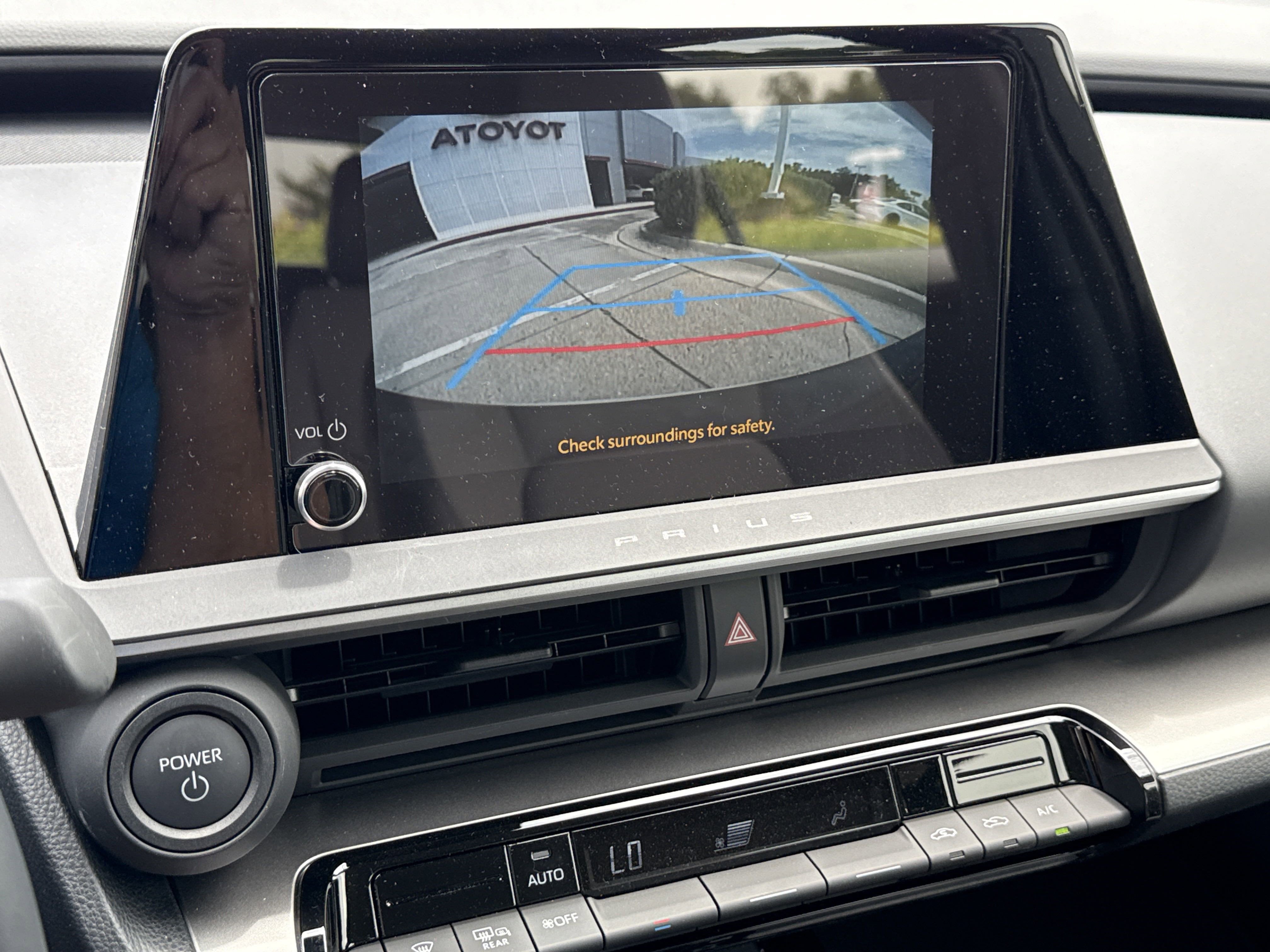 2025 Toyota Prius LE