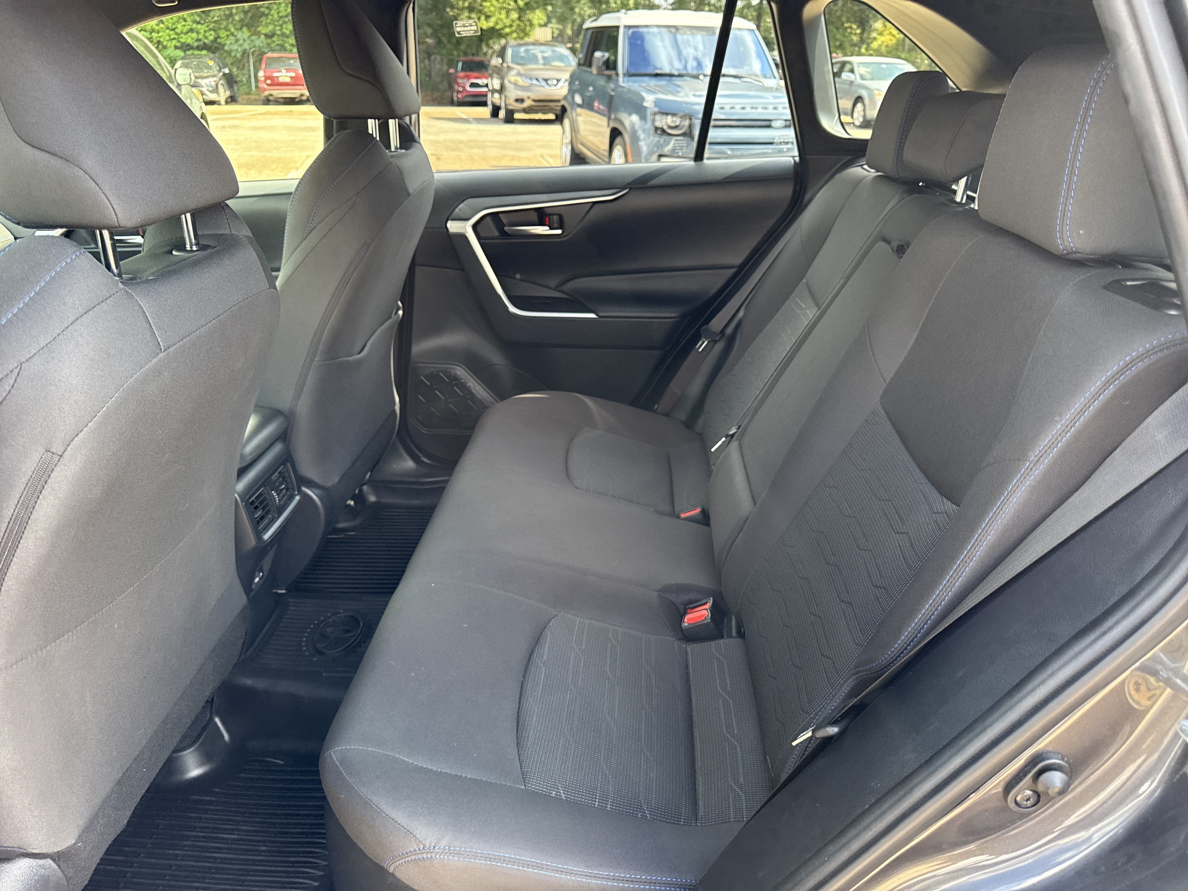 2024 Toyota RAV4 Hybrid SE