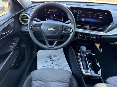 2025 Chevrolet Trax LT